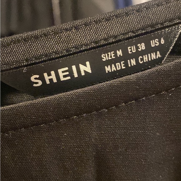 Women’s medium corset blouse with zipper in the back. - Picture 4 of 4